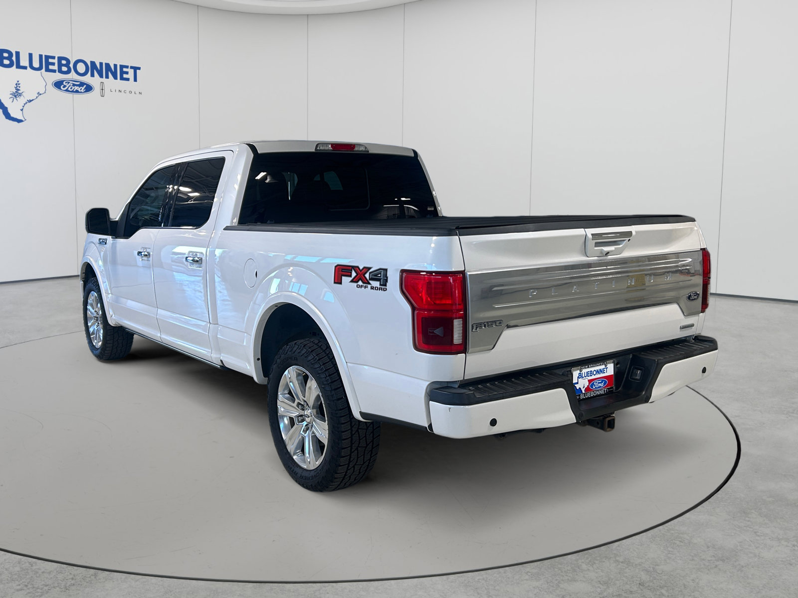 Used 2018 Ford F150 Platinum w/ Equipment Group 701A Luxury AWD/4WD image 7