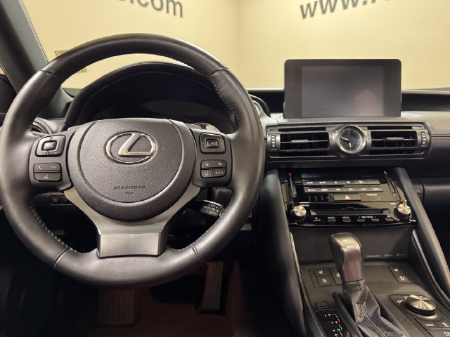 Used 2024 Lexus IS 300 w/ Comfort Package RWD image 9