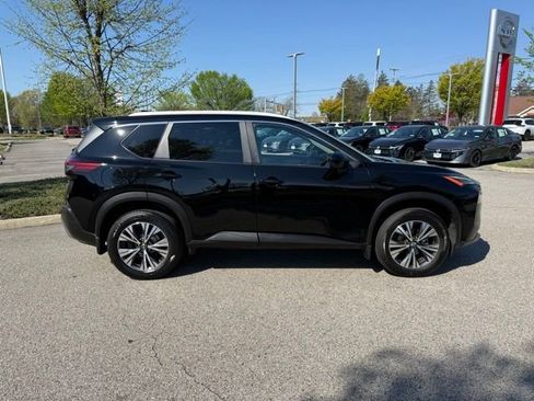 Certified 2023 Nissan Rogue SV w/ SV Premium B Package AWD/4WD image 4