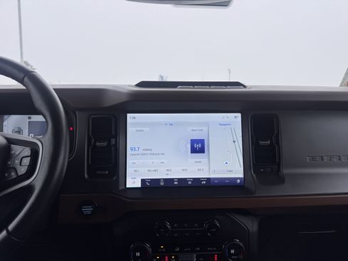 Certified 2024 Ford Bronco Outer Banks image 16