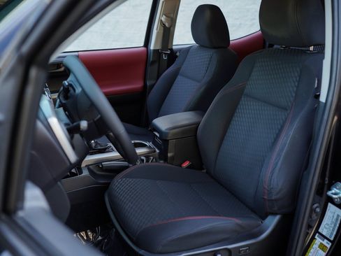 Used 2021 Toyota Tacoma SR5 image 22