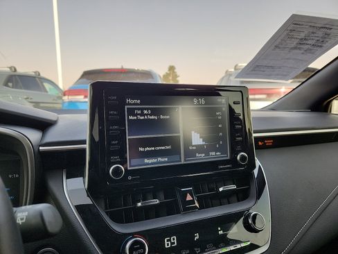 Used 2022 Toyota Corolla SE image 19