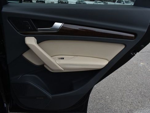 Used 2019 Audi Q5 2.0T Premium Plus w/ Premium Plus Package image 43