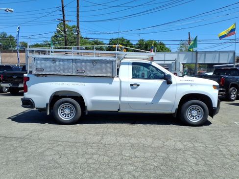 Used 2021 Chevrolet Silverado 1500 W/T w/ WT Value Package AWD/4WD image 8