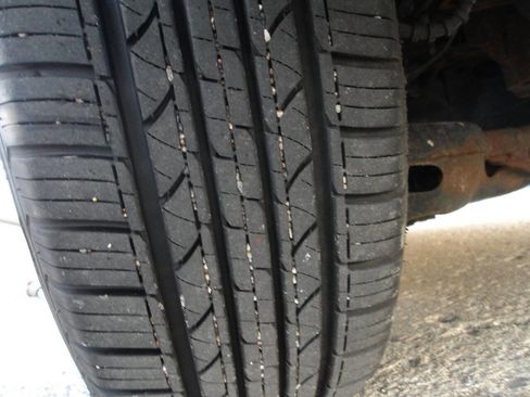 Used 2012 Dodge Grand Caravan SXT FWD image 8