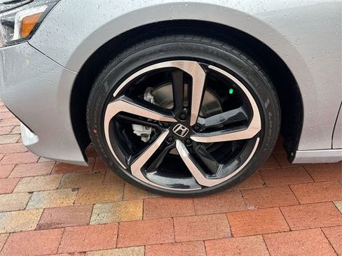 Used 2022 Honda Accord Sport image 10