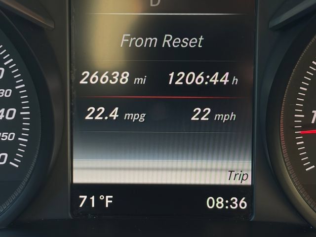 Used 2018 Mercedes-Benz GLC 300 4MATIC image 12