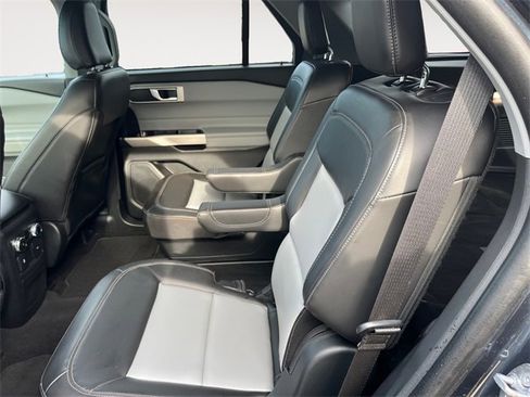 Used 2023 Ford Explorer XLT w/ Equipment Group 202A image 13