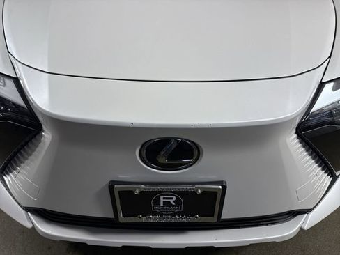 Certified 2024 Lexus RZ 450e Premium AWD/4WD image 28