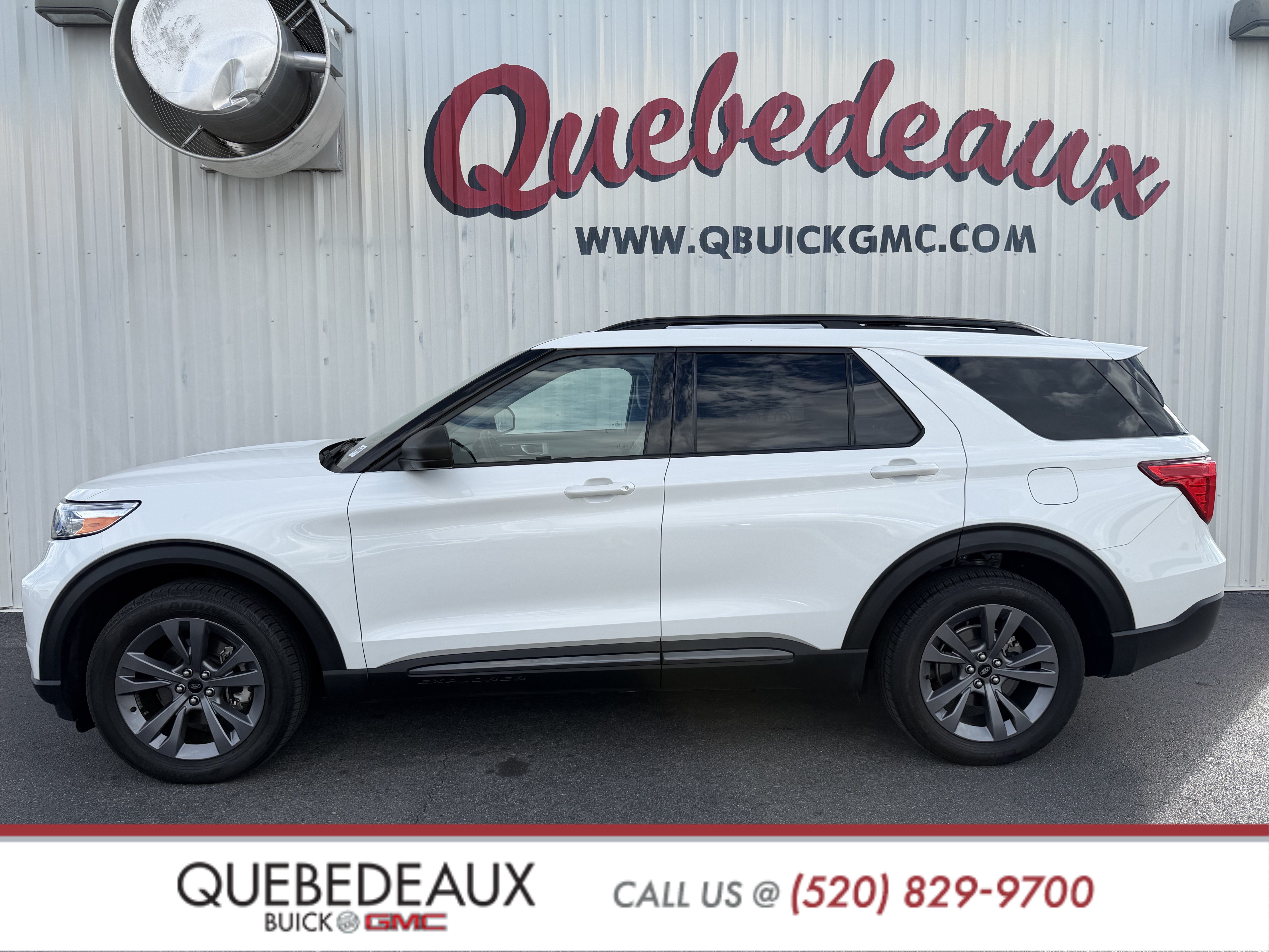 Used 2021 Ford Explorer XLT w/ Equipment Group 202A AWD/4WD image 8