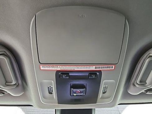 Used 2023 Toyota Camry SE image 22