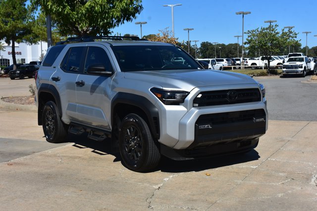 Used 2026 Toyota 4Runner SR5 AWD/4WD image 3