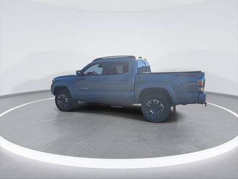 Certified 2020 Toyota Tacoma TRD Sport w/ TRD Premium Sport Package AWD/4WD image 8