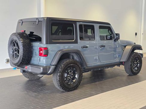 Used 2024 Jeep Wrangler Unlimited AWD/4WD image 7