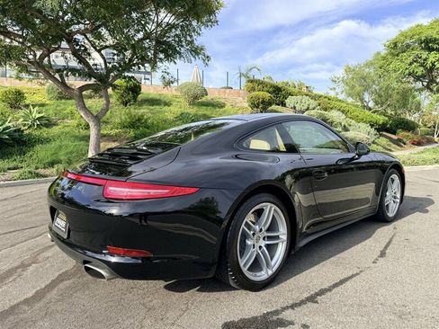 Used 2014 Porsche 911 Carrera 4 AWD/4WD image 14
