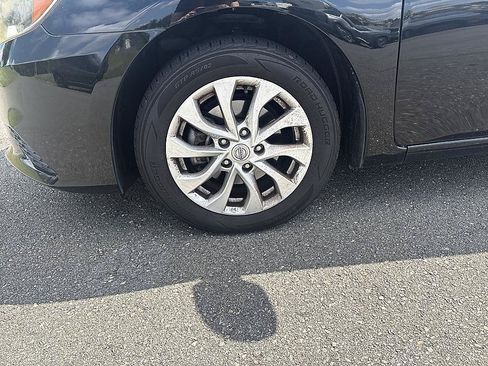 Used 2018 Nissan Sentra SV FWD image 9