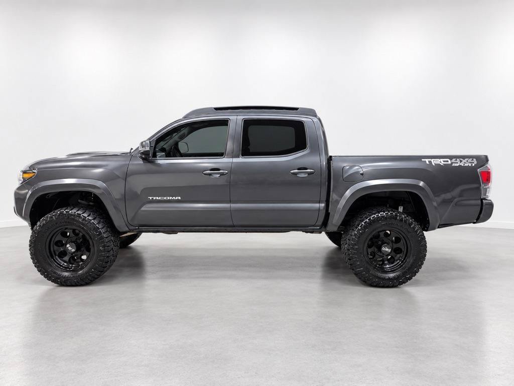 Used 2021 Toyota Tacoma TRD Sport w/ Technology Package AWD/4WD image 7