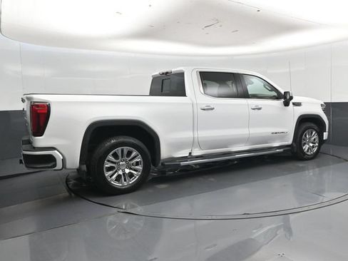 Used 2023 GMC Sierra 1500 Denali w/ Technology Package AWD/4WD image 33