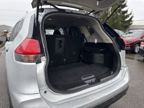 Used 2017 Nissan Rogue S image 15