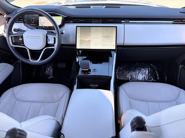 Used 2024 Land Rover Range Rover Sport SE AWD/4WD image 13
