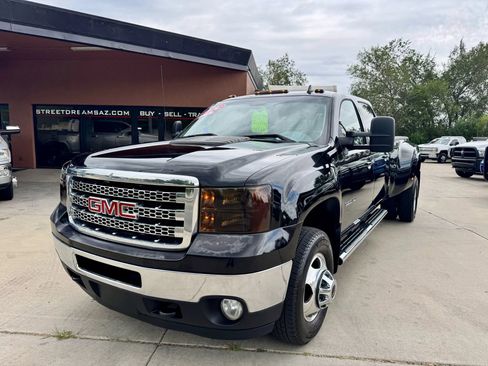 Used 2012 GMC Sierra 3500 SLT w/ SLT Convenience Package image 2