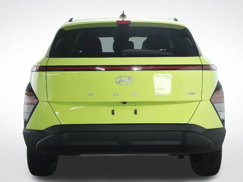 Used 2024 Hyundai Kona SEL AWD/4WD image 44