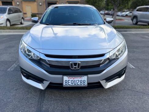 Used 2018 Honda Civic EX-T image 8