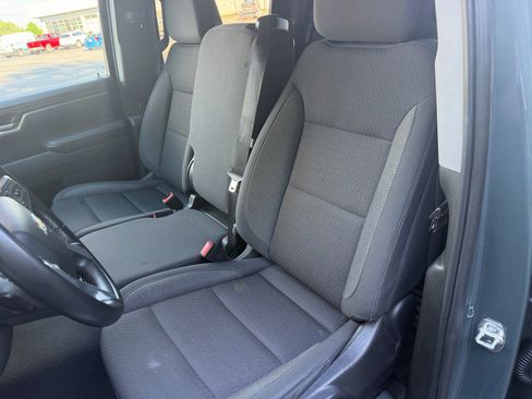 Used 2025 Chevrolet Silverado 1500 LT AWD/4WD image 39