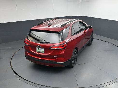 Used 2023 Chevrolet Equinox RS image 36
