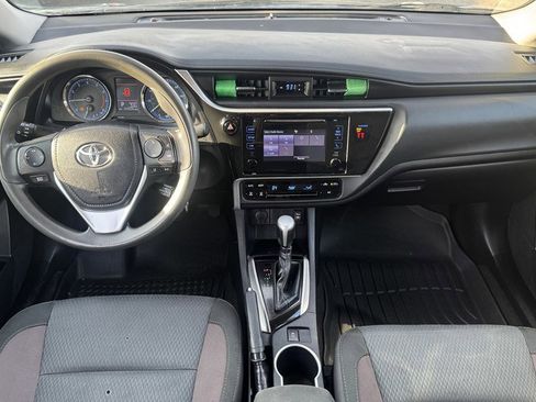 Used 2019 Toyota Corolla LE image 21
