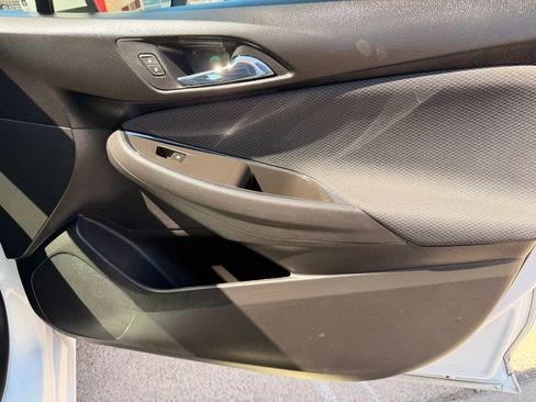 Used 2016 Chevrolet Cruze LS FWD image 20