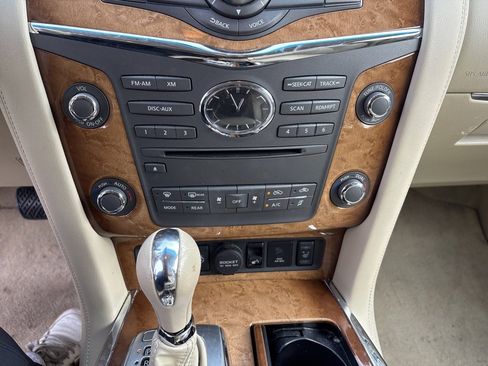 Used 2014 INFINITI QX80 2WD w/ Theater Package image 11