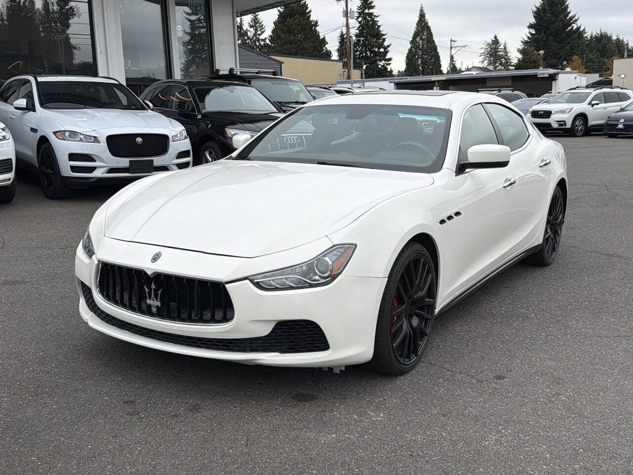 Used 2016 Maserati Ghibli S RWD image 1