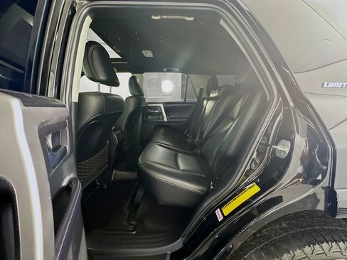 Used 2018 Toyota 4Runner Limited AWD/4WD image 29