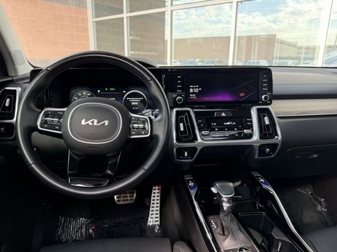 Used 2023 Kia Sorento SX Prestige AWD/4WD image 16