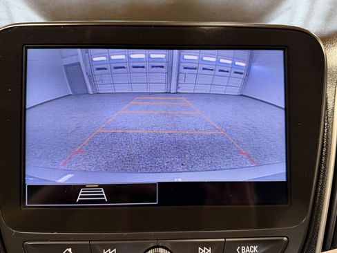 Used 2021 Chevrolet Malibu LS FWD image 16