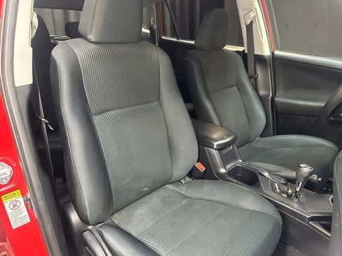 Used 2015 Toyota RAV4 LE AWD/4WD image 34