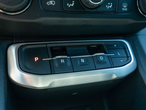 Used 2021 GMC Acadia SLE w/ Infotainment Package AWD/4WD image 24