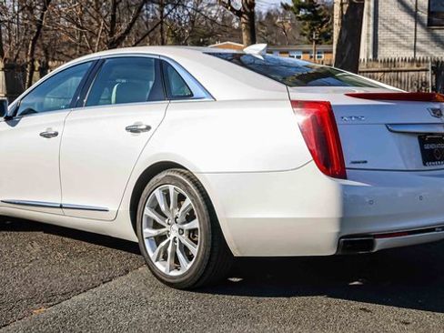 Used 2017 Cadillac XTS Luxury image 4