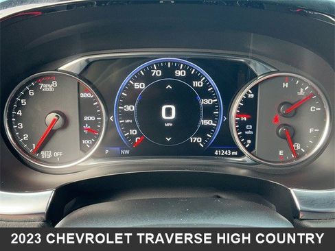 Used 2023 Chevrolet Traverse High Country image 30