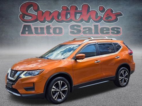 Used 2019 Nissan Rogue SV w/ Premium Package AWD/4WD image 3