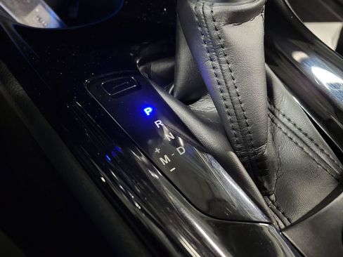 Used 2021 Toyota C-HR XLE image 16