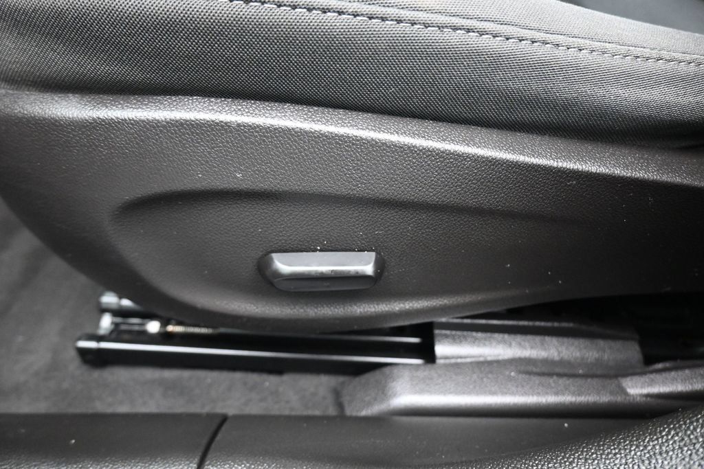 Used 2016 Chevrolet Cruze LT w/ Enhanced Safety Package FWD image 12