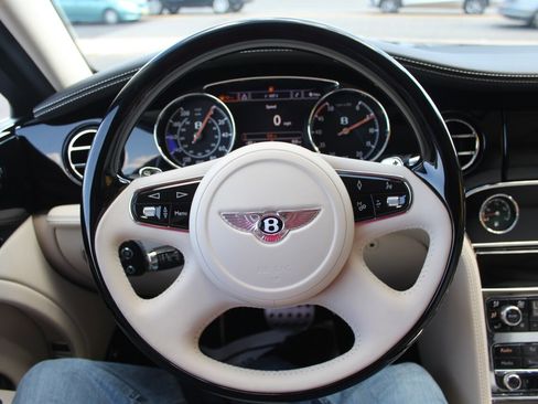 Used 2013 Bentley Mulsanne image 8