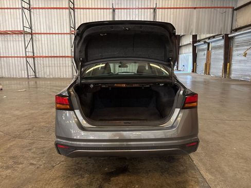 Used 2025 Nissan Altima 2.5 SV image 12