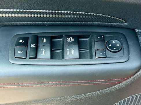 Used 2024 Dodge Durango GT RWD image 18