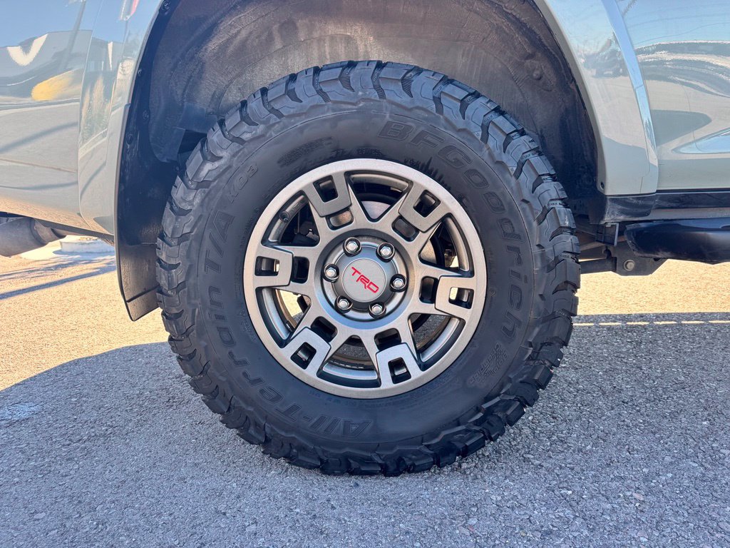 Used 2023 Toyota 4Runner TRD Off-Road Premium w/ Off Road Premium Plus Package AWD/4WD image 28