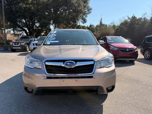 Used 2016 Subaru Forester 2.5i Limited image 2