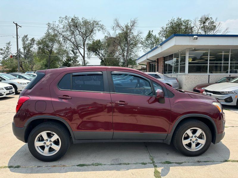 Used 2016 Chevrolet Trax LS AWD/4WD image 8