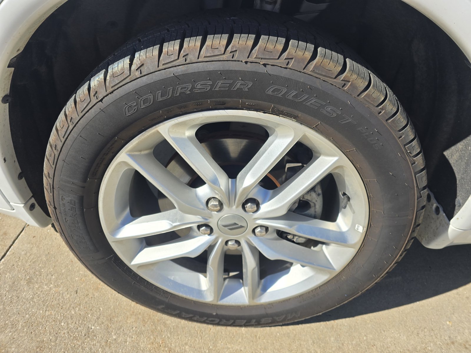 Used 2024 Dodge Durango GT AWD/4WD image 10